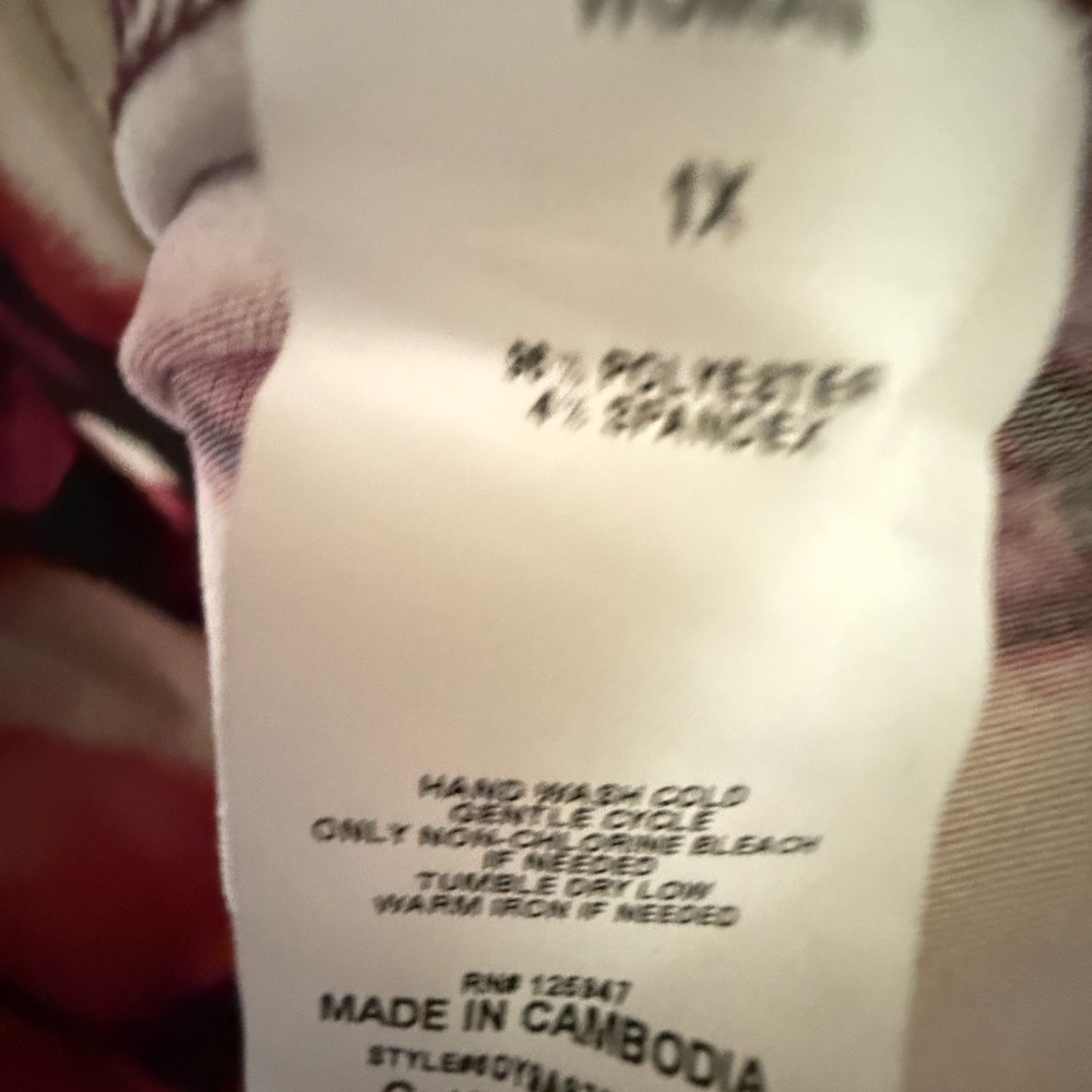 Cocomo Artistic Red and Cream Blouse - Picture 2 of 2